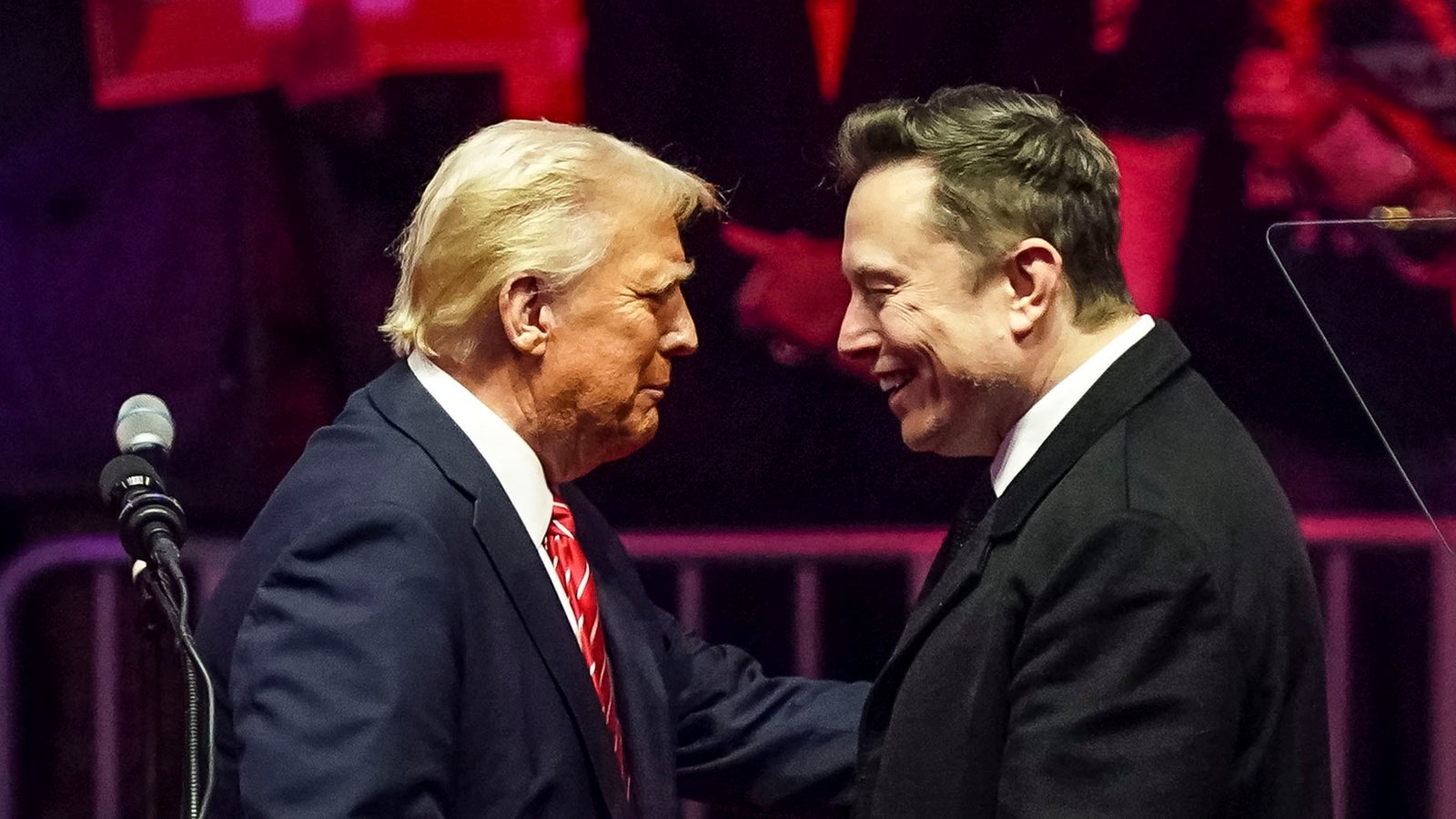 Musk também revisará gastos do Pentágono, diz Trump