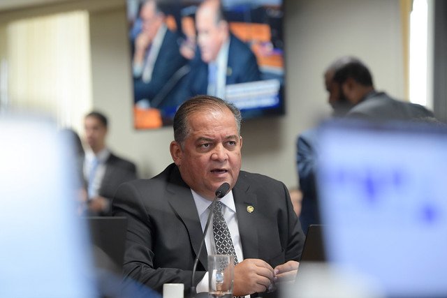 Projeto dos supersalários pode ser retomado no Senado após Carnaval