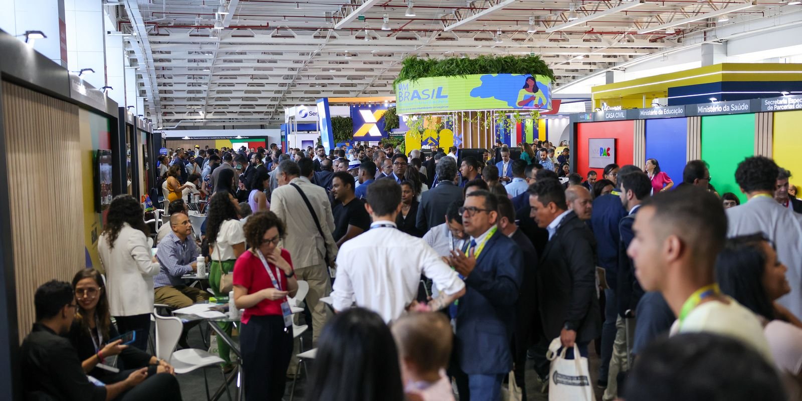 Encontro na capital fortalece relação de prefeitos com governo federal